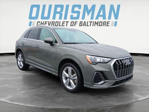 2022 Audi Q3 45 S line Premium