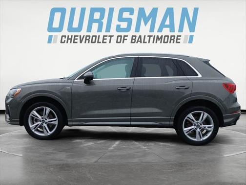 2022 Audi Q3 45 S line Premium