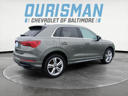 2022 Audi Q3 45 S line Premium