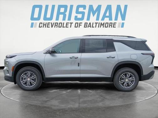 2025 Chevrolet Traverse LT
