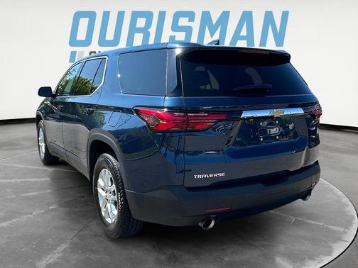 Northsky Blue Metallic 2022 Chevrolet Traverse LS