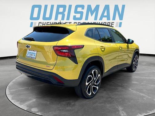 Nitro Yellow Metallic 2024 Chevrolet Trax FWD 2RS