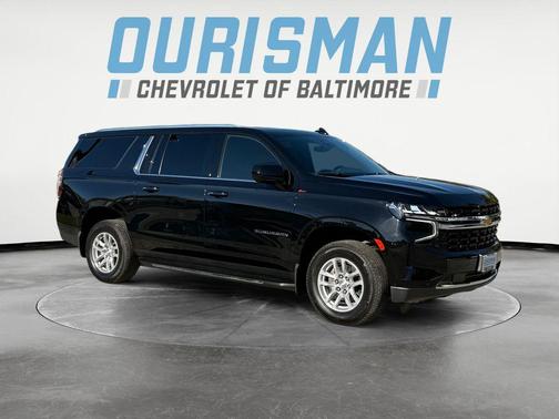 2023 Chevrolet Suburban LS