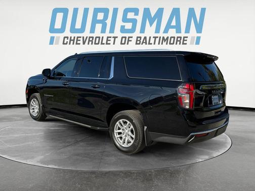 2023 Chevrolet Suburban LS