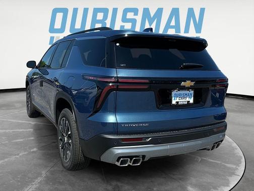Lakeshore Blue Metallic 2026 Chevrolet Traverse LT