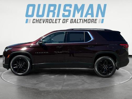 Black Cherry Metallic 2022 Chevrolet Traverse LT Cloth
