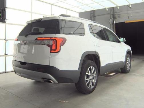 2023 GMC Acadia FWD SLT