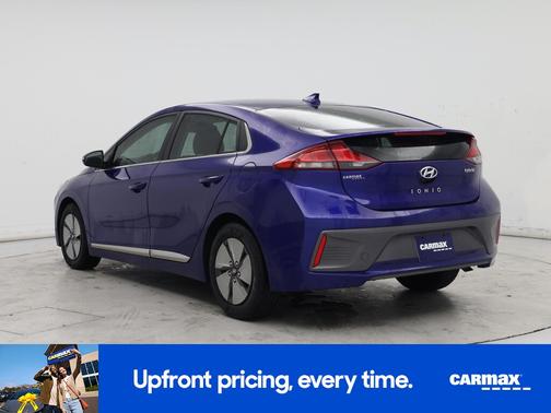 2022 Hyundai IONIQ Hybrid SE