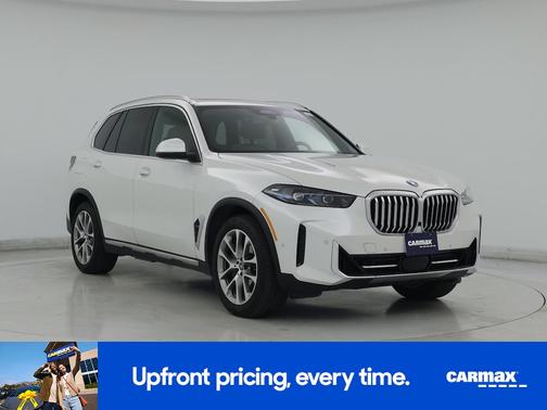 White 2024 BMW X5 PHEV xDrive50e