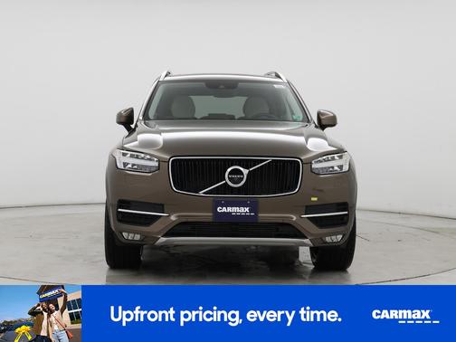 2016 Volvo XC90 T6 Momentum