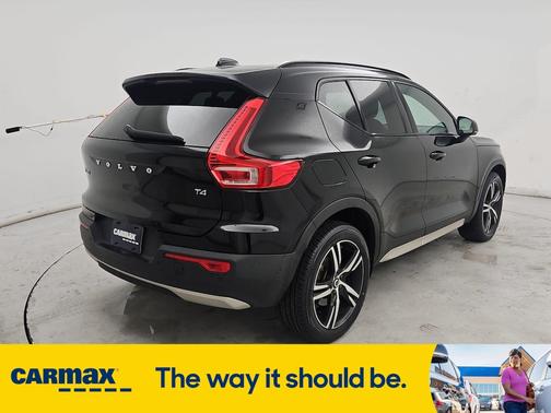 2021 Volvo XC40 T4 R-Design