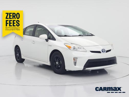 White 2015 Toyota Prius Two