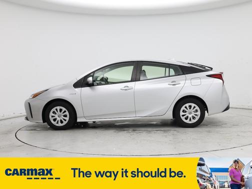 2022 Toyota Prius LE