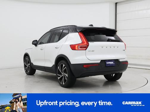 2021 Volvo XC40 T5 R-Design