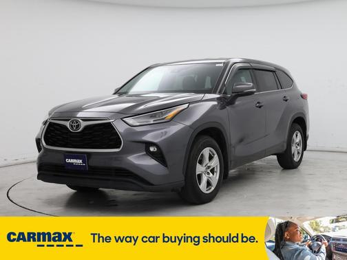 2022 Toyota Highlander LE