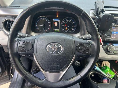 Magnetic Gray Metallic 2018 Toyota RAV4 XLE