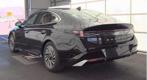 2024 Hyundai SONATA Hybrid Limited