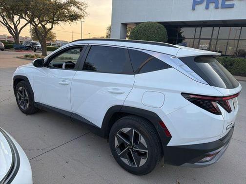 White Pearl 2025 Hyundai TUCSON SEL Convenience