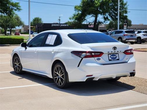 2024 Toyota Camry SE