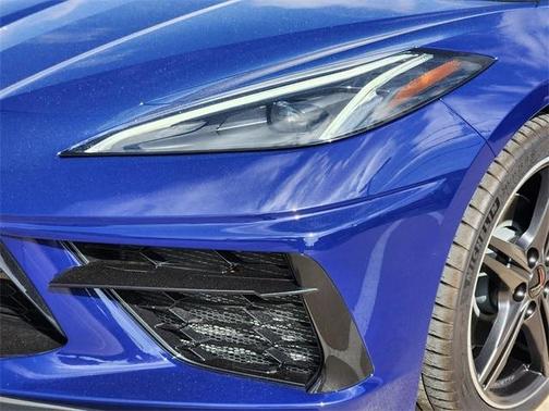 2025 Chevrolet Corvette Stingray w/2LT