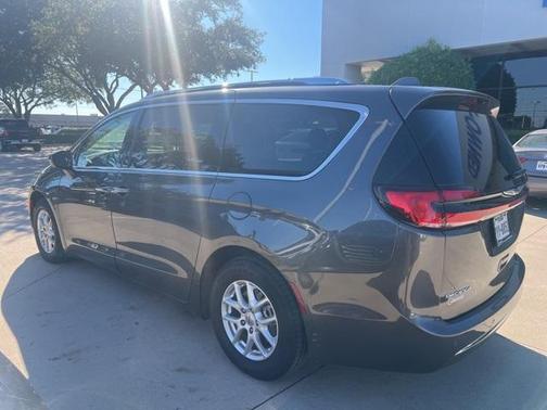 2021 Chrysler Pacifica Touring-L