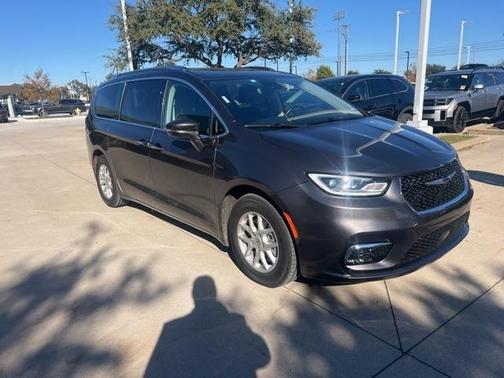 2021 Chrysler Pacifica Touring-L