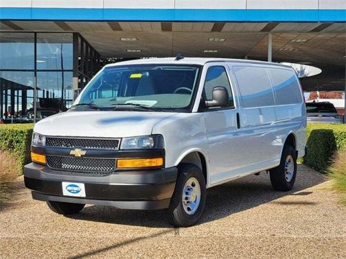 2024 Chevrolet Express 2500 Work Van