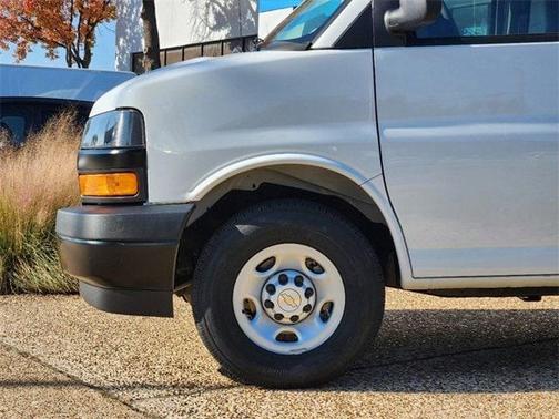 2024 Chevrolet Express 2500 Work Van