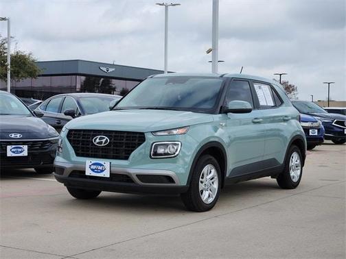 2025 Hyundai VENUE SE