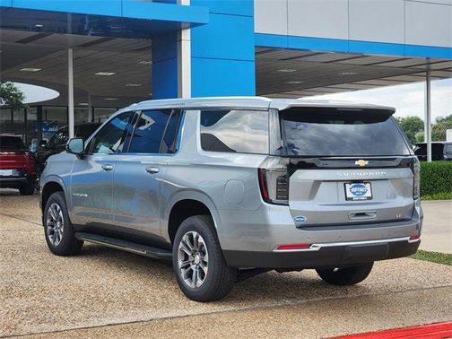 2025 Chevrolet Suburban LT