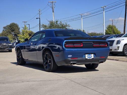 Frostbite 2023 Dodge Challenger SXT