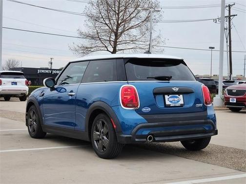 2022 MINI Hardtop Cooper