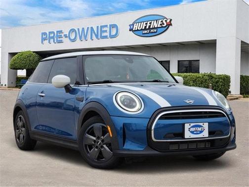 2022 MINI Hardtop Cooper