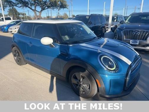 2022 MINI Hardtop Cooper