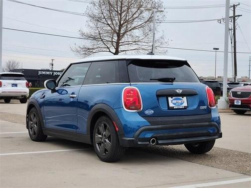 2022 MINI Hardtop Cooper