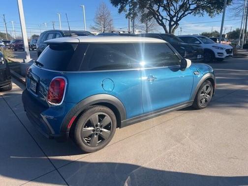 2022 MINI Hardtop Cooper