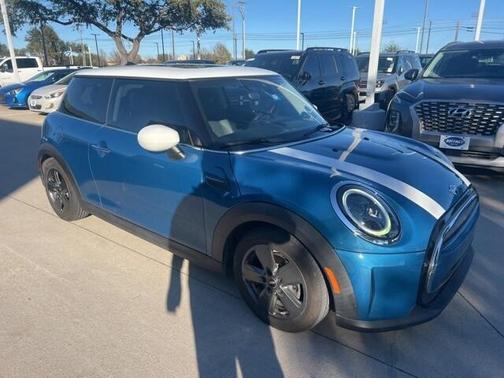 2022 MINI Hardtop Cooper