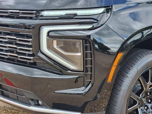 Black 2026 Chevrolet Suburban High Country