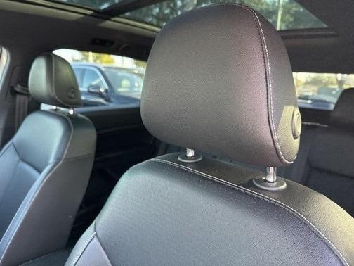 2020 Volkswagen Atlas Cross Sport 2.0T SE w/Technology