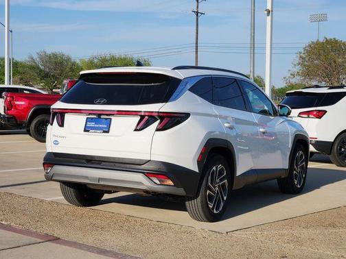 White Pearl 2025 Hyundai TUCSON Limited