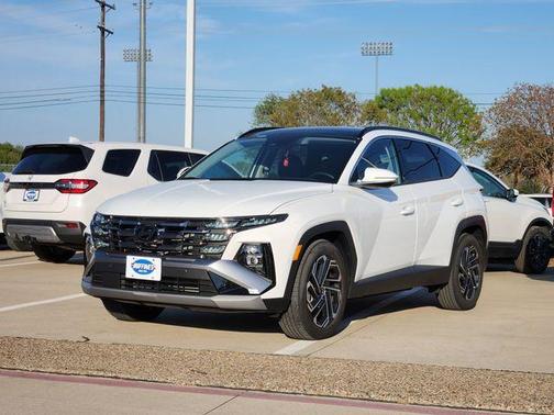 White Pearl 2025 Hyundai TUCSON Limited