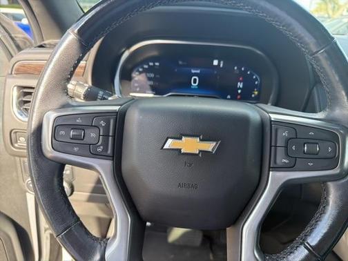 2022 Chevrolet Suburban LT