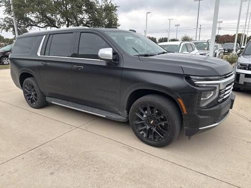 2025 Chevrolet Suburban Premier