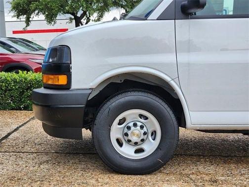 2025 Chevrolet Express 2500 Work Van