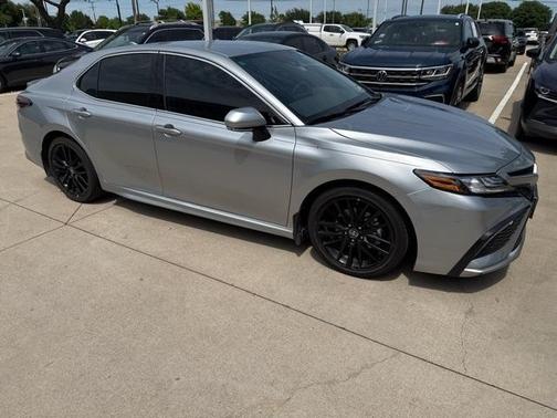 2023 Toyota Camry Hybrid XSE