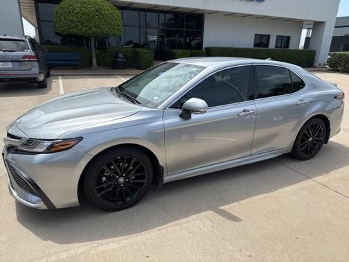 2023 Toyota Camry Hybrid XSE
