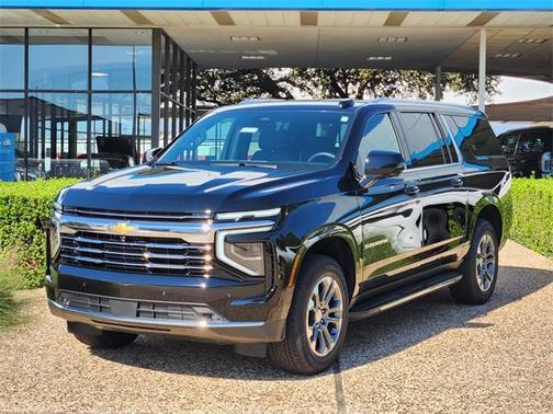 2025 Chevrolet Suburban LT