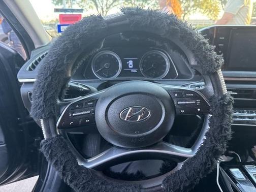 2023 Hyundai SONATA SE