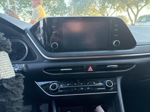 2023 Hyundai SONATA SE