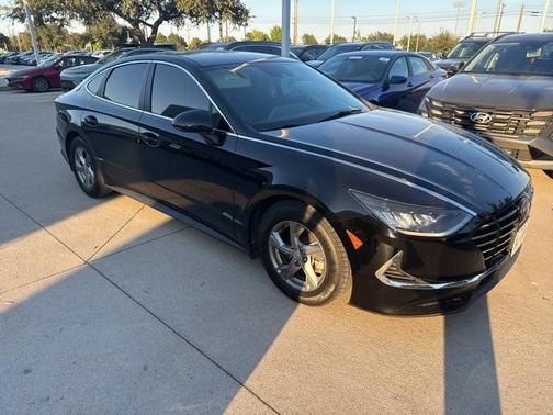 2023 Hyundai SONATA SE